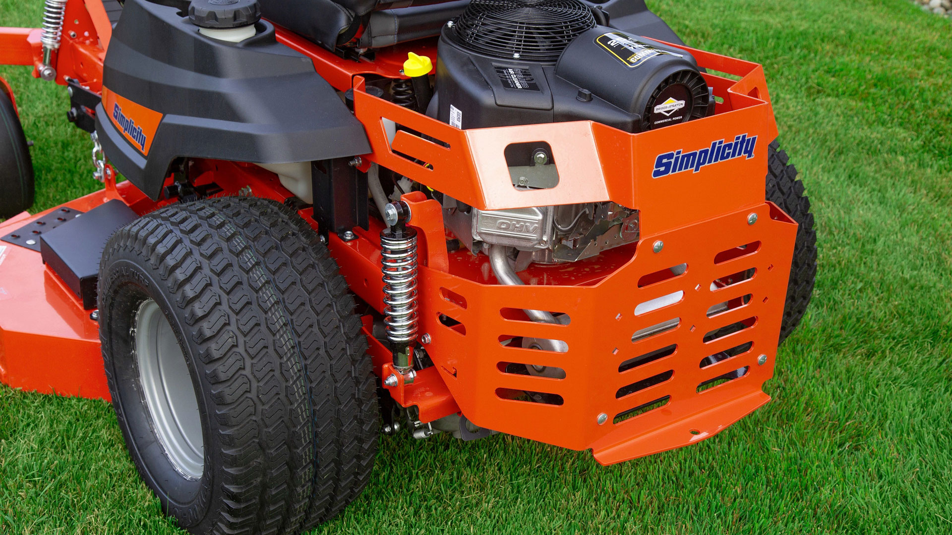 Simplicity | Courier™ XT Zero Turn Mower